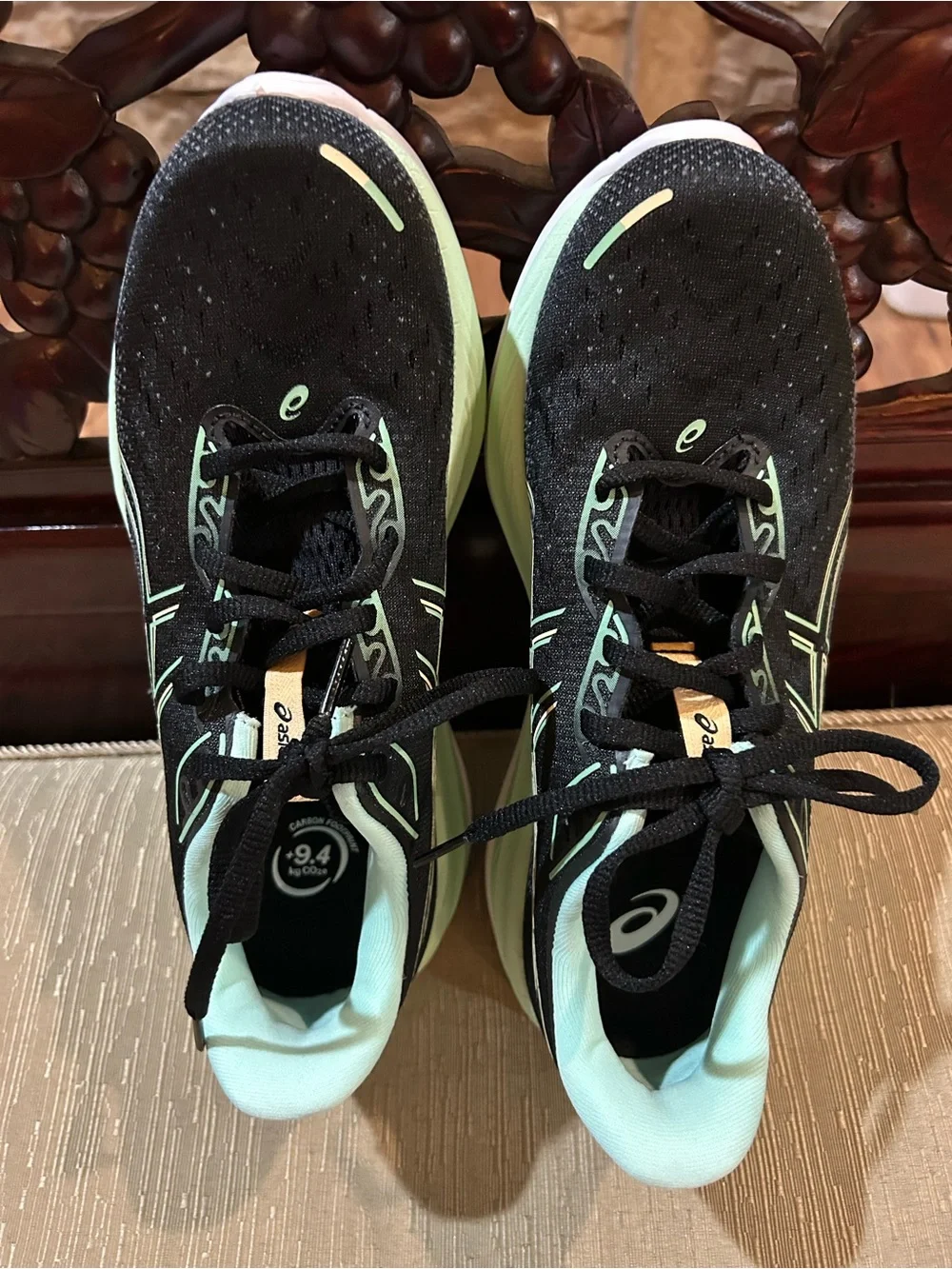 ASICS Black and Mint gel women 7.5 running shoes